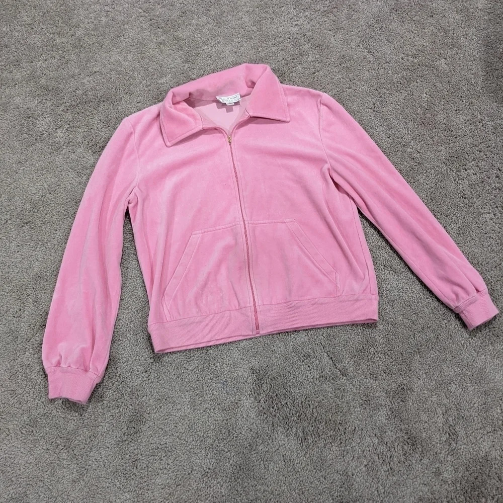 St. John Sport size small pink velour‎ zip up jacket